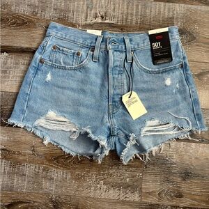 501 Levi shorts